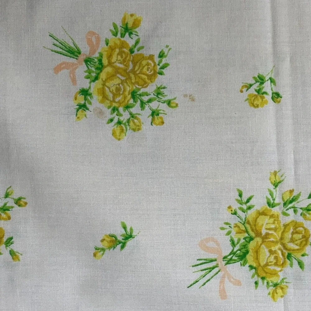 Vintage Floral Yellow Green Pillowcases Set of 2 Standard/Queen 20
